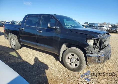 2015 Toyota Tundra Crewmax Sr5 z USA, uszkodzony, nr VIN 5TFEM5F13FX093409